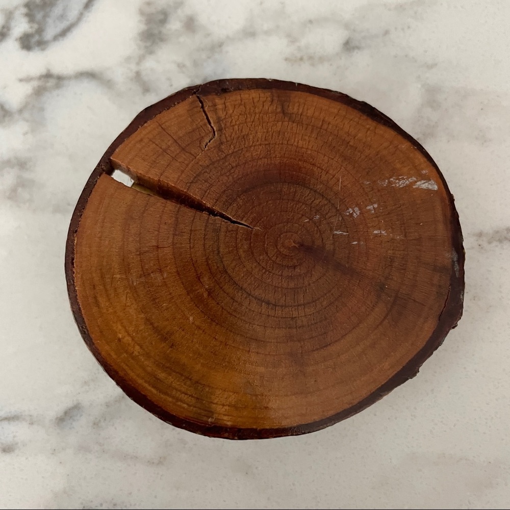 Wooden belt buckle